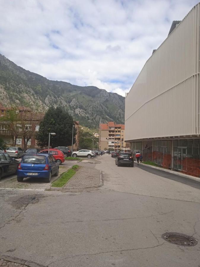 Apartment Maki Kotor Ngoại thất bức ảnh