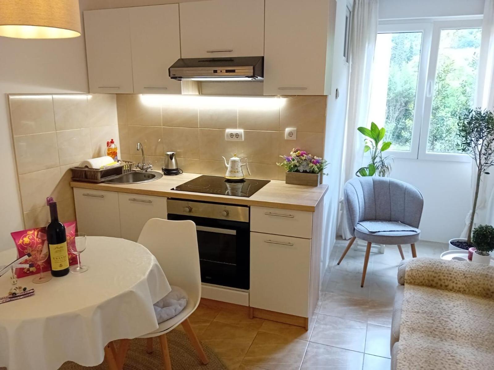 Apartment Maki Kotor Ngoại thất bức ảnh